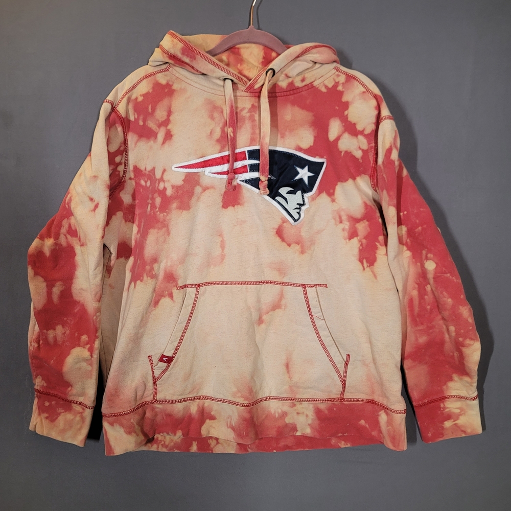 Antigua Red and Cream Men's Hoodie New England Patriots Tie Dye Hoodie